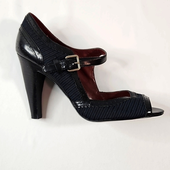 Marc Fisher Black Leather Peep-Toe Pumps Size 8 - Picture 6 of 9